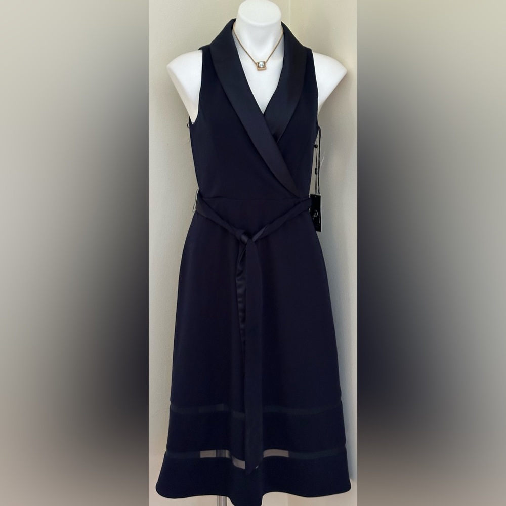 Adrianna Papell  Blue NWT Sleeveless Collard V Neck Fit & Flare Dress Sz 2.